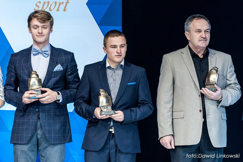 http://arka.gdynia.pl/images/galeria_zdjecie/big/10956381_847532541956341_70385927_o_187c981ad3b7f5c927d528cde44fef04.jpg