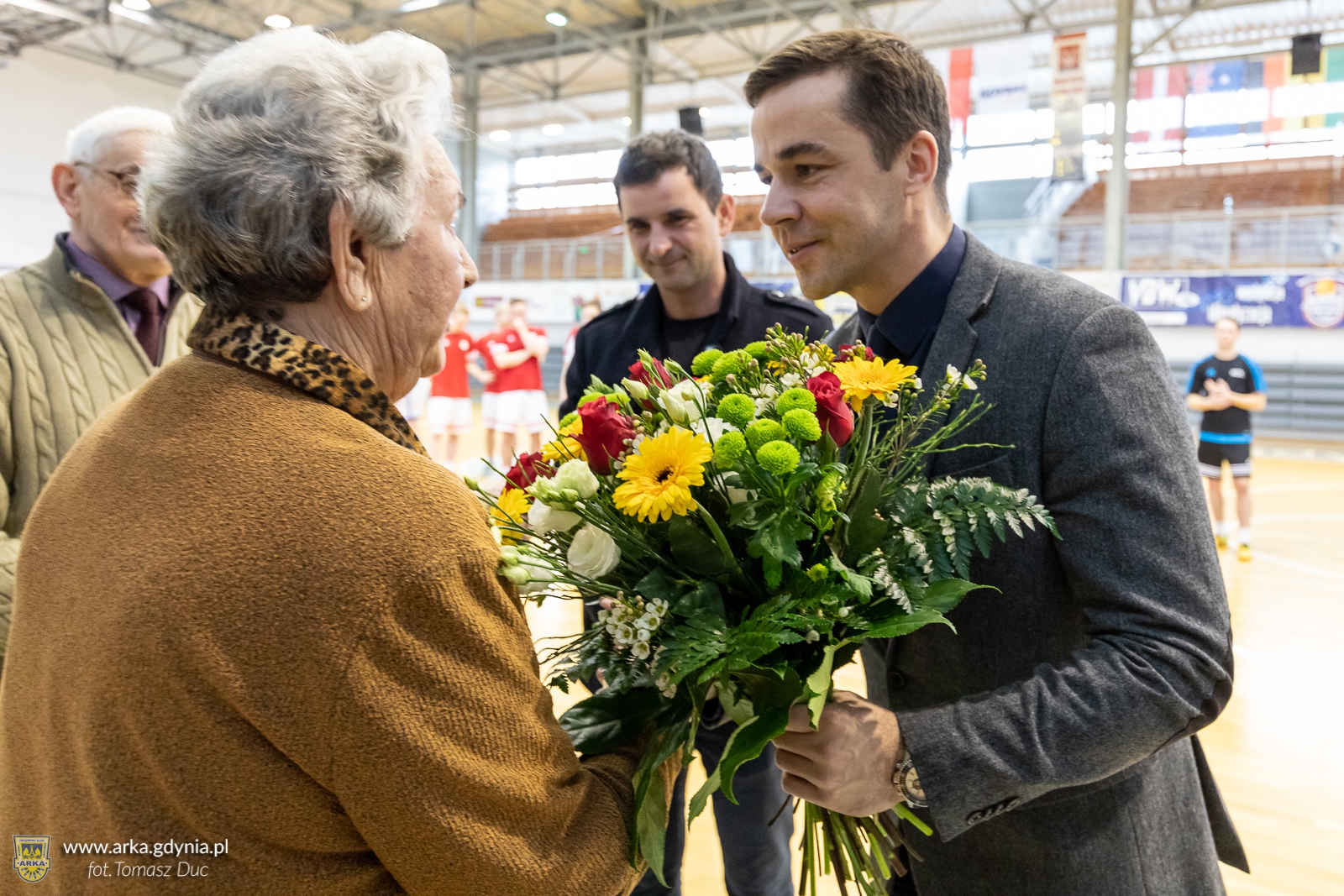 http://arka.gdynia.pl/images/galeria_zdjecie/big/135-190317-IMG_2227-a_48eb5711512cc56a8a128ae946141174.jpg