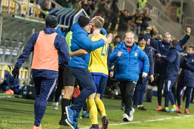 http://arka.gdynia.pl/images/galeria_zdjecie/big/15192560_1315749281809534_6044164434755776139_n_405270102faf9992396c223ceebf4aae.jpg