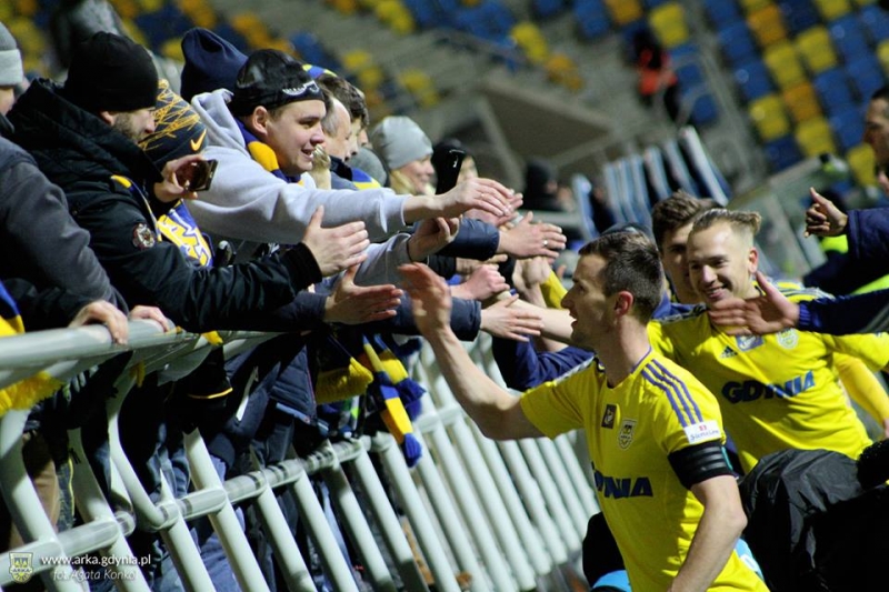 http://arka.gdynia.pl/images/galeria_zdjecie/big/16938562_1411772592207202_8378486848640099225_n_6d0892910cd6998c98848634794acd48.jpg