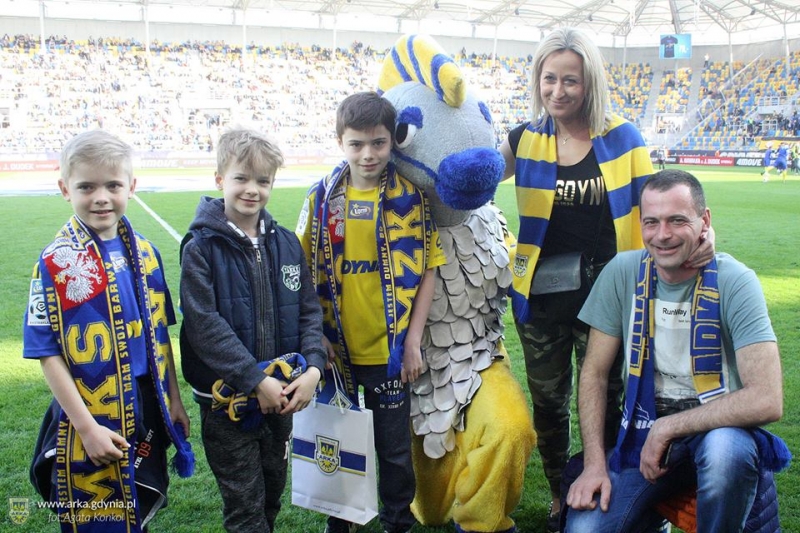 http://arka.gdynia.pl/images/galeria_zdjecie/big/17554410_1447909988593462_4484543624829555875_n_06b8f00794993a0bdec8417b8107a453.jpg