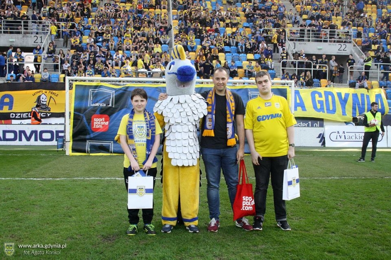 http://arka.gdynia.pl/images/galeria_zdjecie/big/17634714_1447910075260120_8483342211665638178_n_a0809043def2d9c80febd14e00bb4dd8.jpg