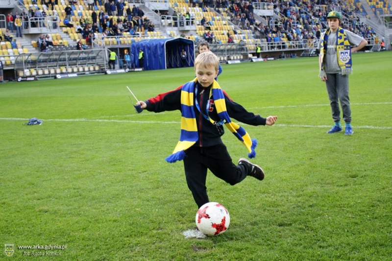 http://arka.gdynia.pl/images/galeria_zdjecie/big/18486209_1491182114266249_3966588123431057401_n_4c9f363a6edbd849ee1e8c6b5b91a132.jpg