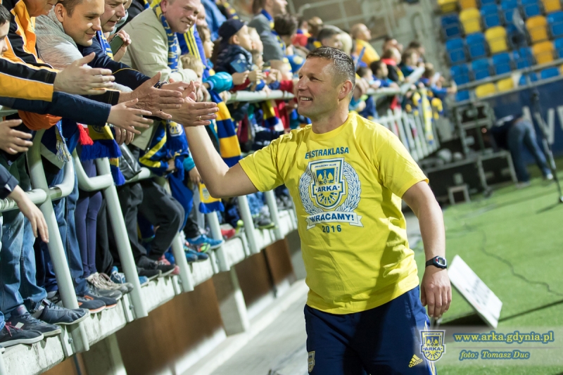 http://arka.gdynia.pl/images/galeria_zdjecie/big/20160510-ES8A3982-web_6326c9e935b05aa178bd7f0a17e3a67b.jpg