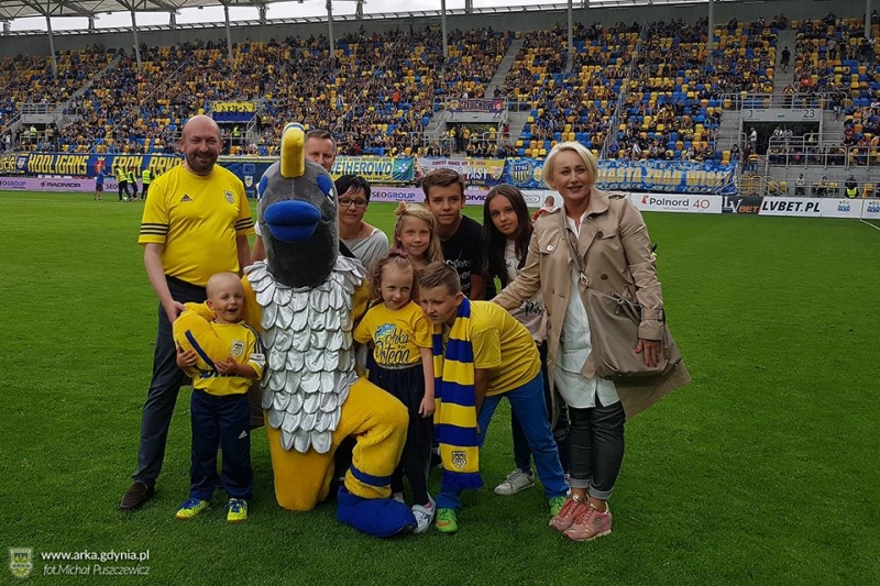 http://arka.gdynia.pl/images/galeria_zdjecie/big/20986388_1469382436440932_559319662_n_003f50a07f1c9a828f4c29283d60800f.jpg