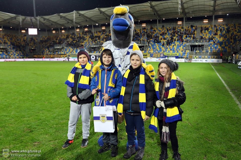 http://arka.gdynia.pl/images/galeria_zdjecie/big/24058894_1677486088969183_4662635261236523879_n_7e6851f2b95ebdc7ead23a1a6e6187c1.jpg