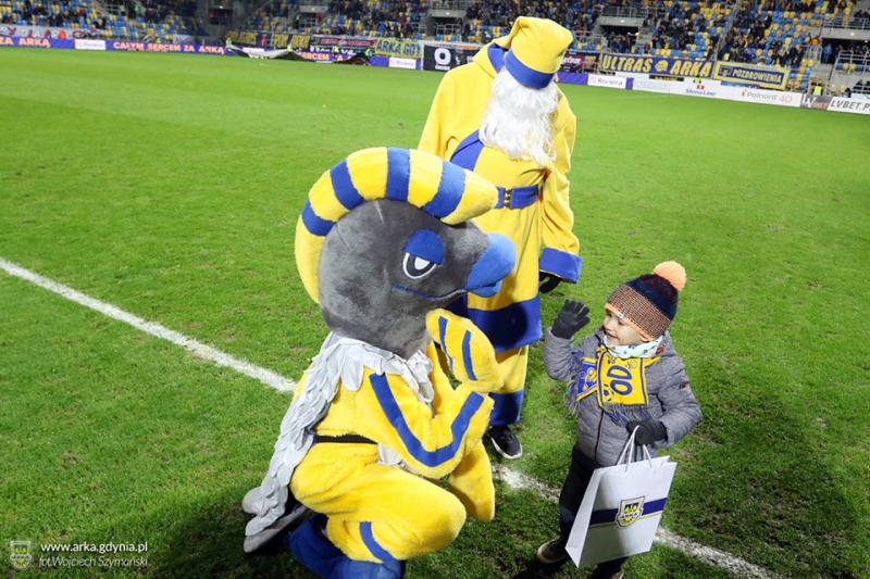http://arka.gdynia.pl/images/galeria_zdjecie/big/24993185_1693861953998263_4514927644945186730_n_78d7147d9f9ea5f33db740baf623d32c.jpg