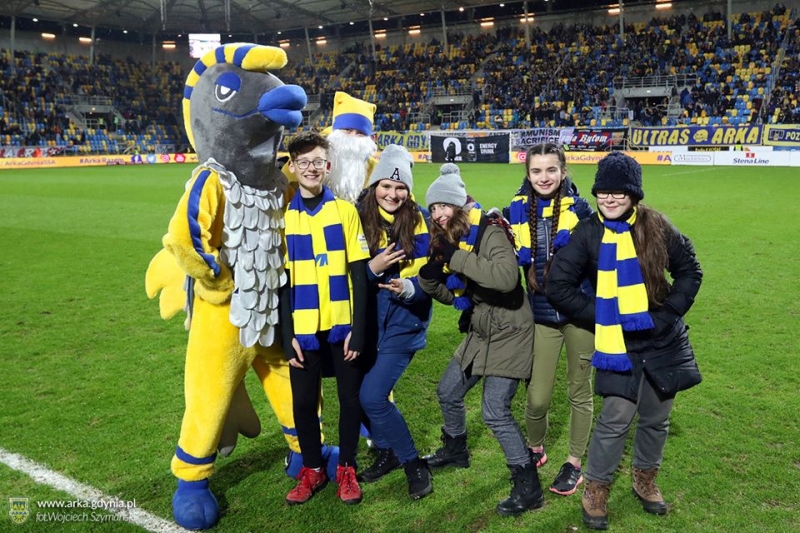 http://arka.gdynia.pl/images/galeria_zdjecie/big/25152416_1693862013998257_7436566963070523327_n_a223c3483639e2143446c9df2c10ddd2.jpg