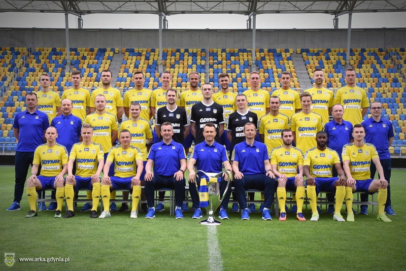 http://arka.gdynia.pl/images/galeria_zdjecie/big/30738538_10209435611722186_1434784617512042496_n_b5f51962be5b1d73a5bc7145b0259c24.jpg