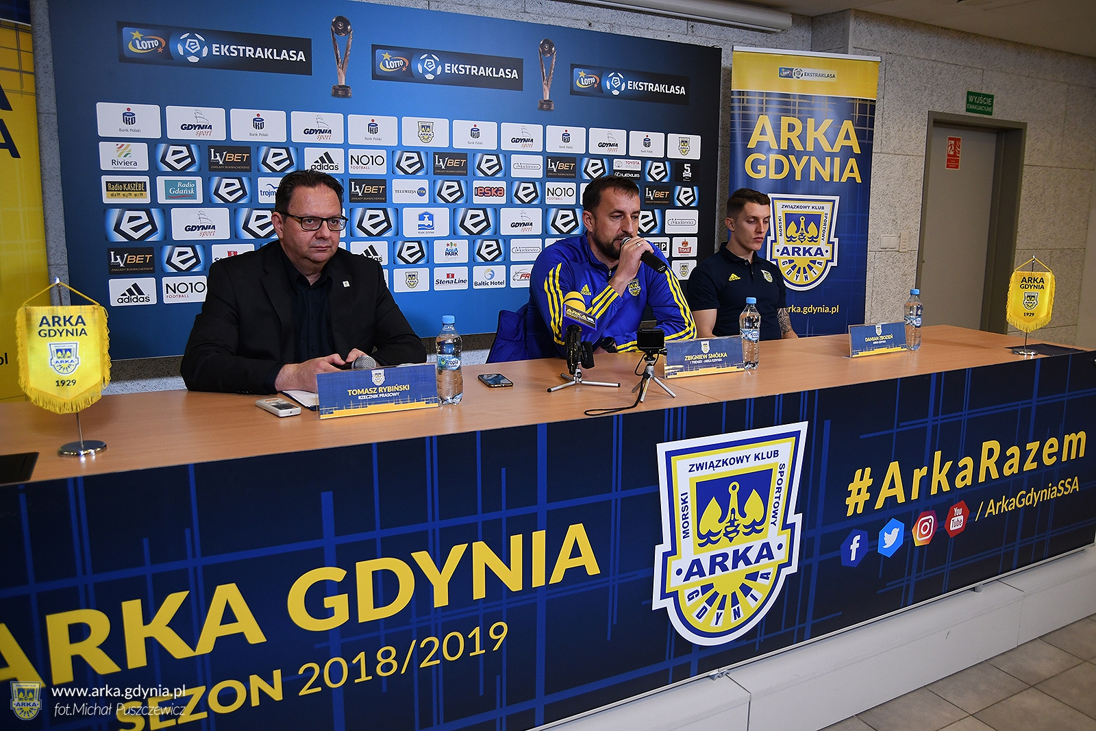 http://arka.gdynia.pl/images/galeria_zdjecie/big/ATV_1140_90187824e5591fa2e7e48001ce3f535e.jpg
