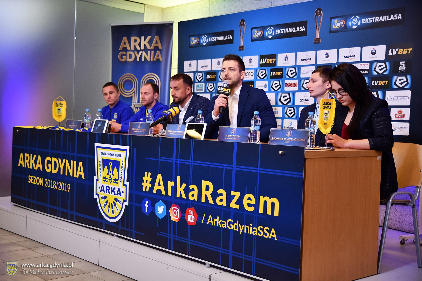http://arka.gdynia.pl/images/galeria_zdjecie/big/ATV_1265_0277cb10e250767b9c5617892ba3d199.jpg