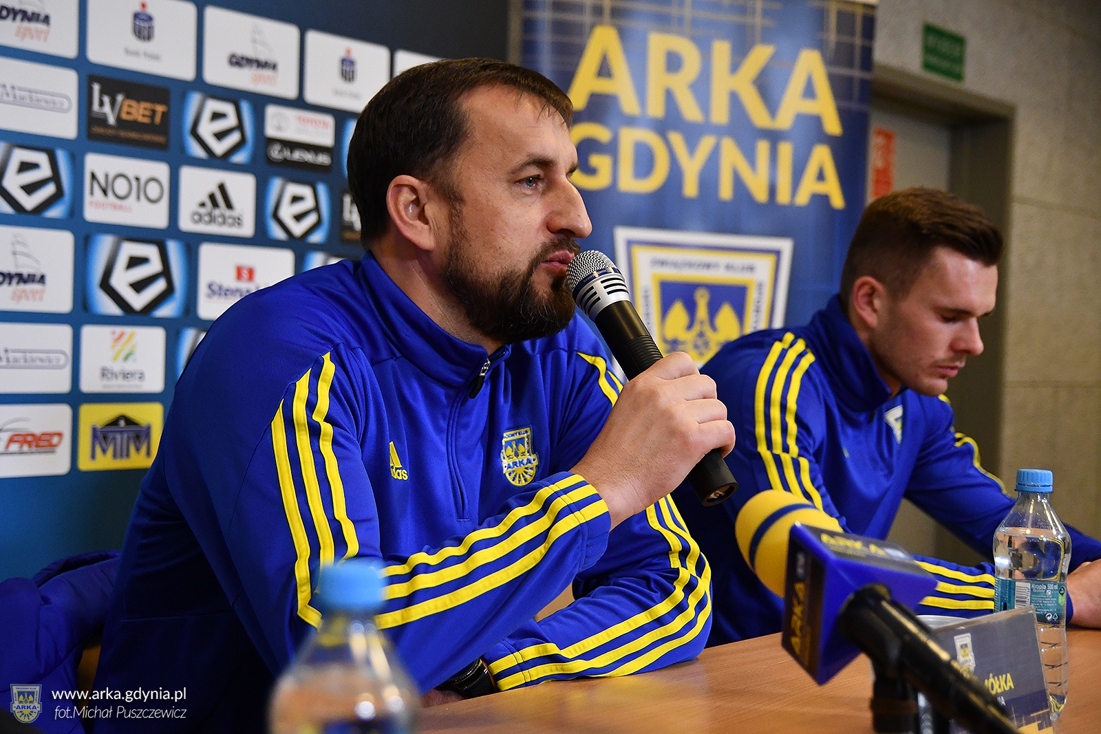 http://arka.gdynia.pl/images/galeria_zdjecie/big/ATV_2044_a610eebf03960a24fbd1be108de60555.jpg