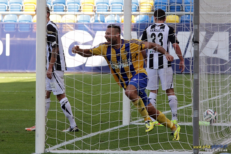 http://arka.gdynia.pl/images/galeria_zdjecie/big/IMG_4237_00f5b96efaa475065f642e34e3614222.jpg