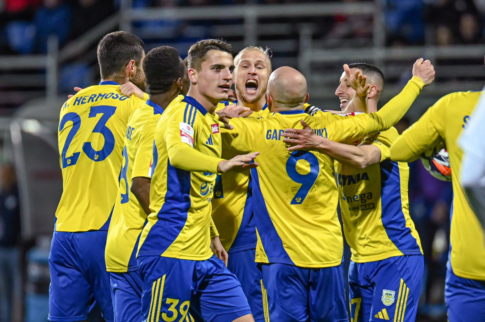 https://arka.gdynia.pl/images/galeria_zdjecie/big/JB_KOTWICA_ARKA_G_20250404_90_b81ec81fef9dda7d5ab81b3d23923005.jpg