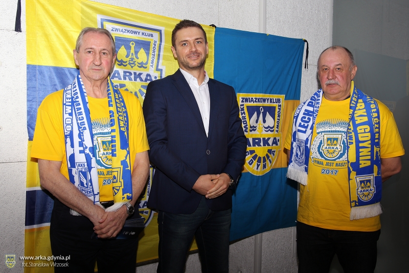 http://arka.gdynia.pl/images/galeria_zdjecie/big/SSPL7376_0886782418d84647be385b8f298288d7.jpg