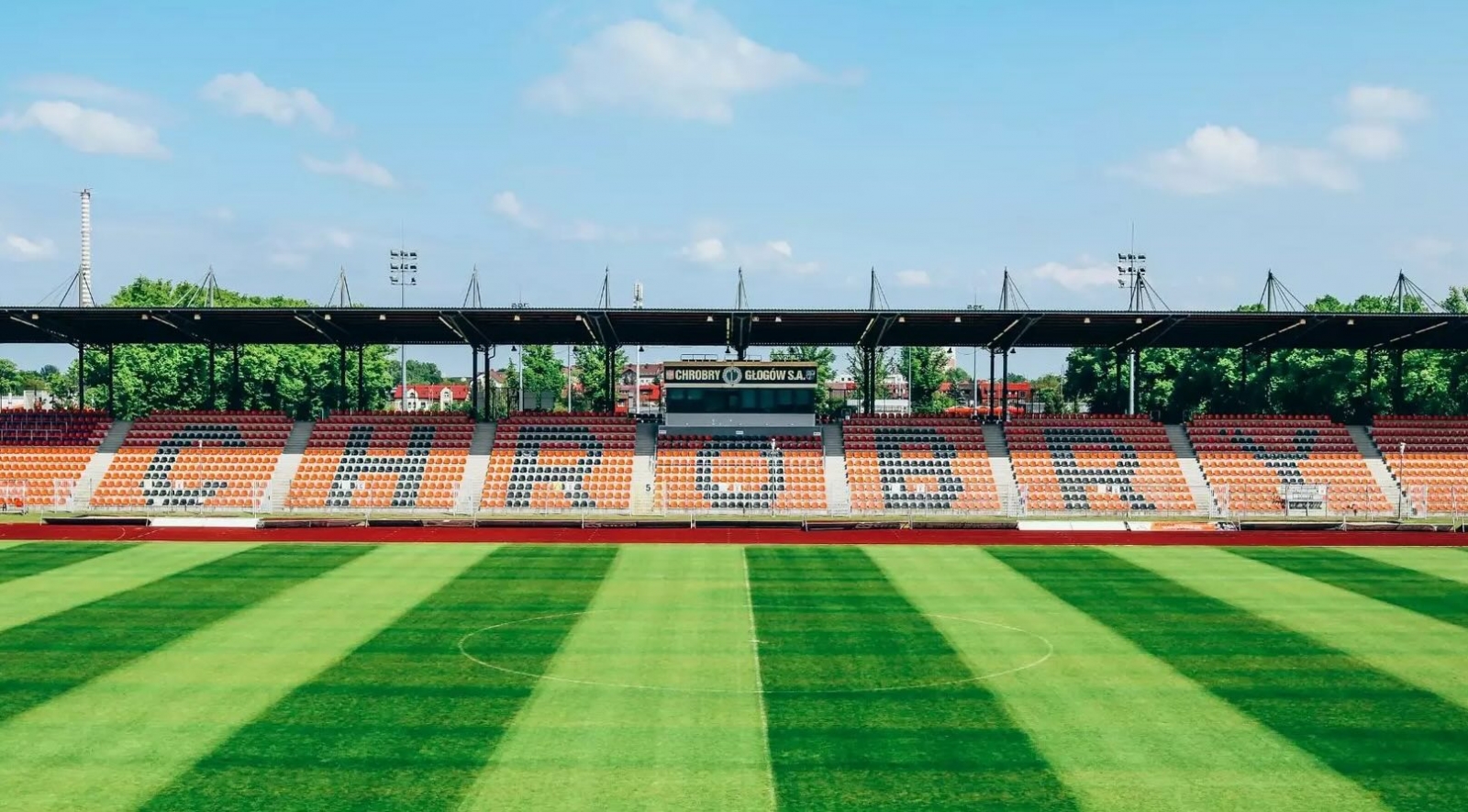 https://arka.gdynia.pl/images/galeria_zdjecie/big/Stadion_b107f925e593df44263383c899b21aef.jpg