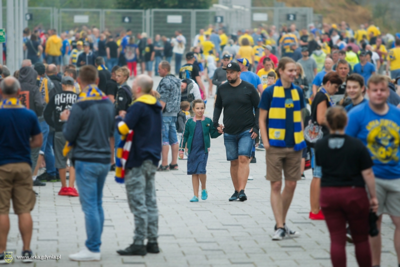 http://arka.gdynia.pl/images/galeria_zdjecie/big/arka-jagiellonia__05_90c91544ce2a8a4672013a08340d3f4b.jpg