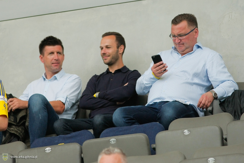 http://arka.gdynia.pl/images/galeria_zdjecie/big/arka-jagiellonia__10_016dee1866edb26b933b8d923246d69d.jpg