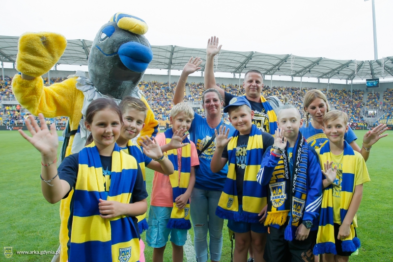 http://arka.gdynia.pl/images/galeria_zdjecie/big/arka-jagiellonia__34_0e4aa709214a282b1e7a69b2a3e8010e.jpg