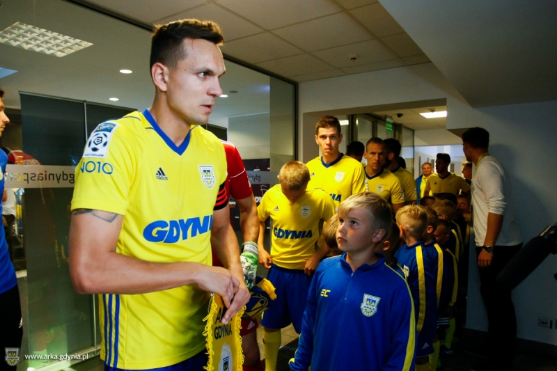 http://arka.gdynia.pl/images/galeria_zdjecie/big/arka-korona_01_5fda3319a999713b74d1d4310b38ea81.jpg