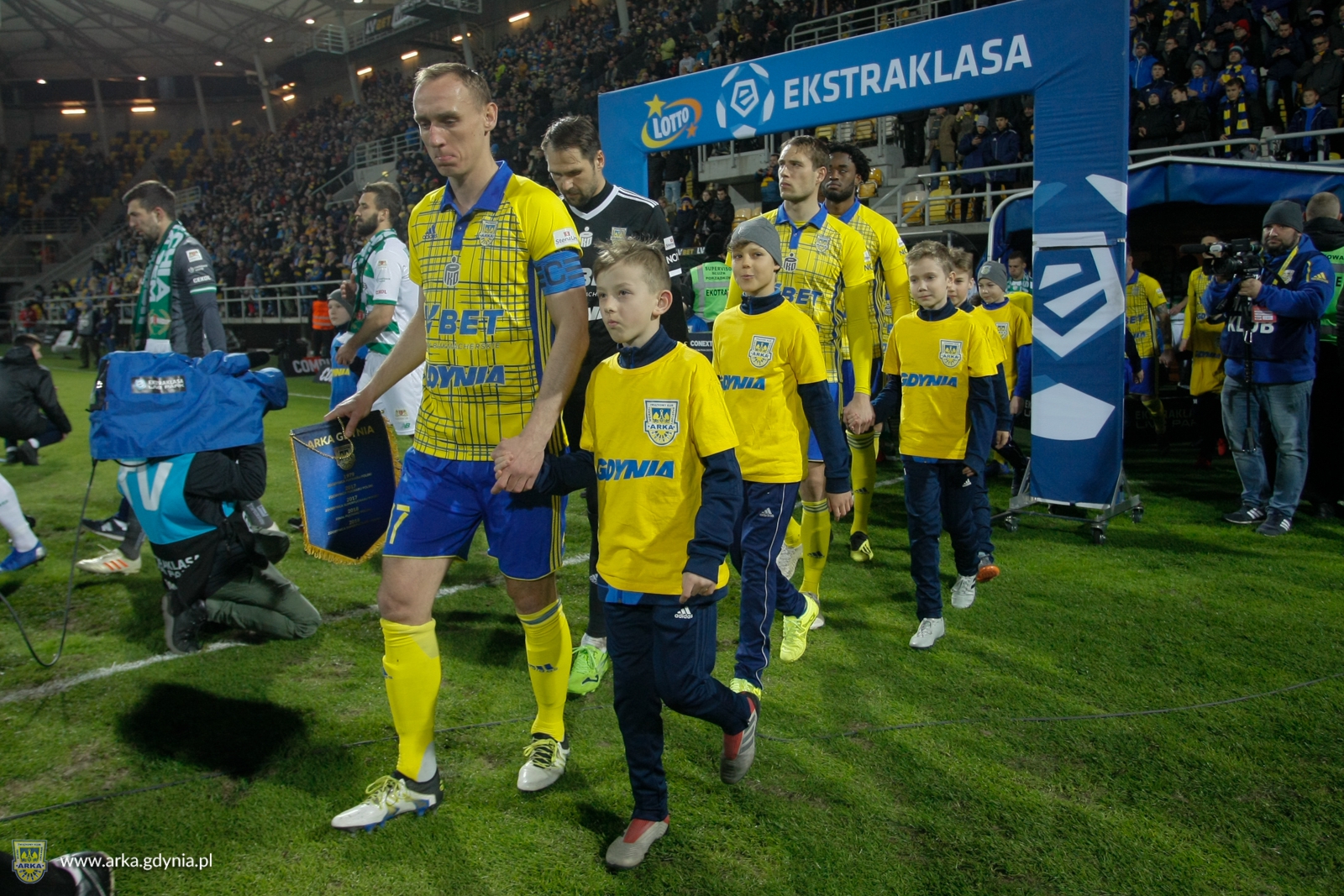 http://arka.gdynia.pl/images/galeria_zdjecie/big/arka-lechia_03_82cd858e2dc8669d8ad761cf7e825d93.jpg