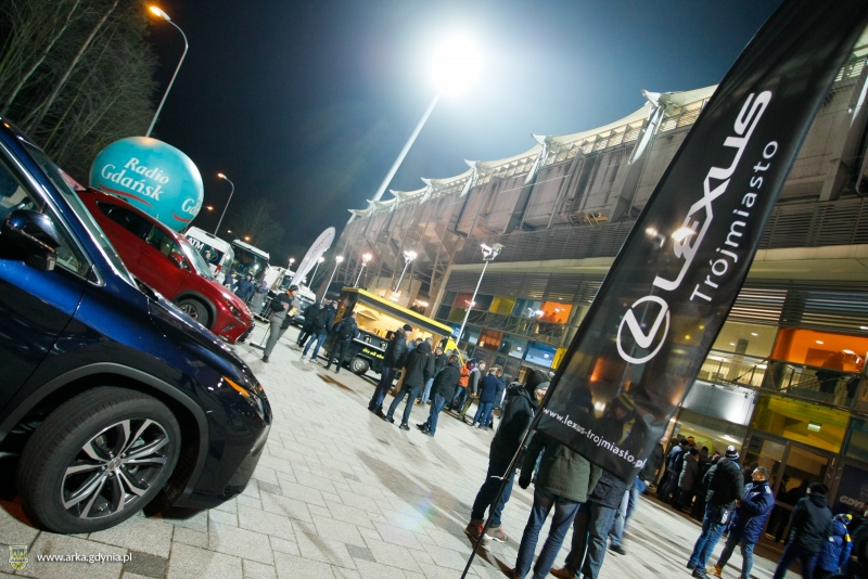 http://arka.gdynia.pl/images/galeria_zdjecie/big/arka-legia_09_04aa5be08a7558bf98da6b3499f1cedc.jpg