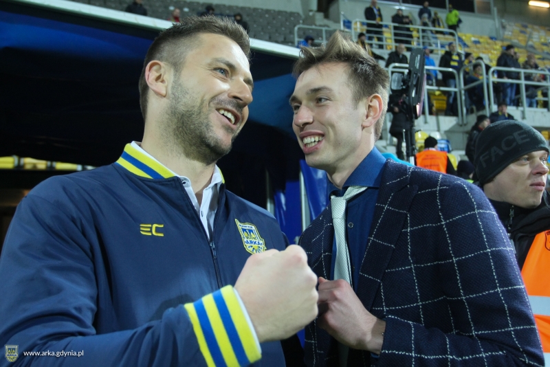 http://arka.gdynia.pl/images/galeria_zdjecie/big/arka-legia_67_866b49db970d041144c8c7a06f7c28d2.jpg