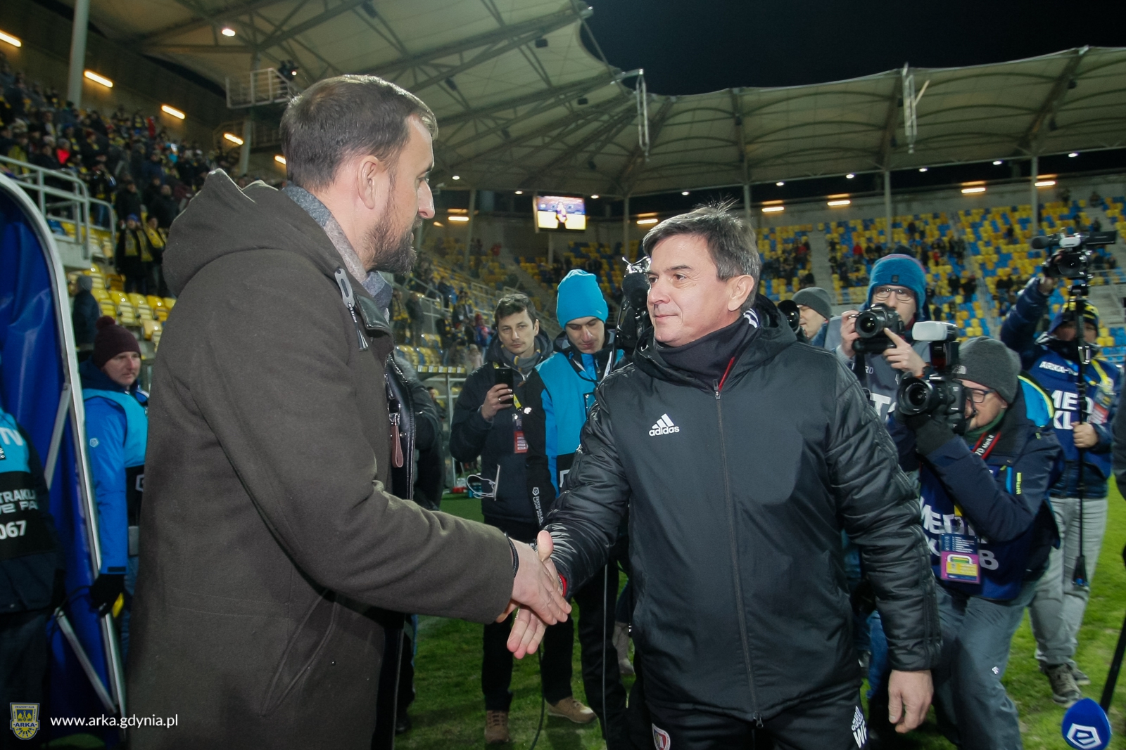 http://arka.gdynia.pl/images/galeria_zdjecie/big/arka-piast_02_431bf9bc558d887cc01512586fab3439.jpg