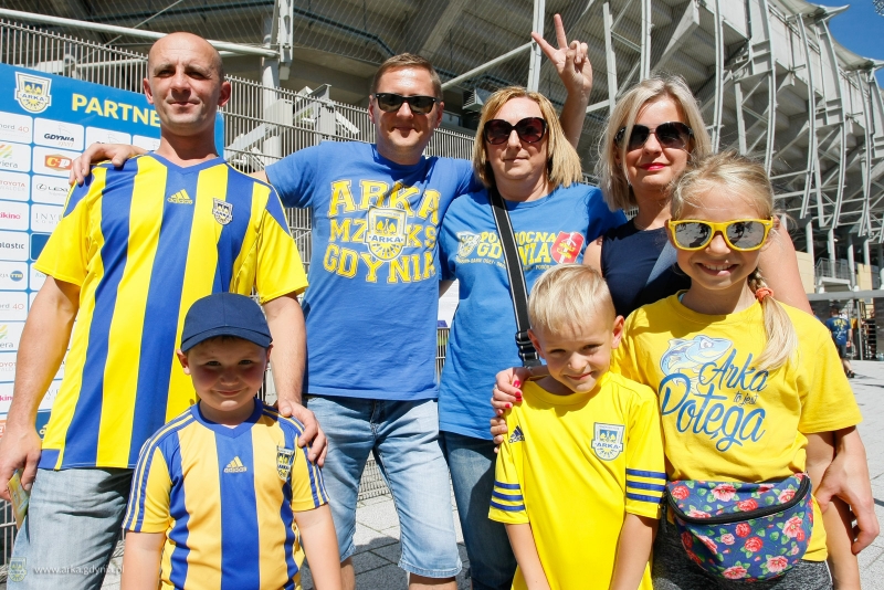 http://arka.gdynia.pl/images/galeria_zdjecie/big/arka-wisla_03_3f967397ac95592b6a3466d63cb0ce52.jpg