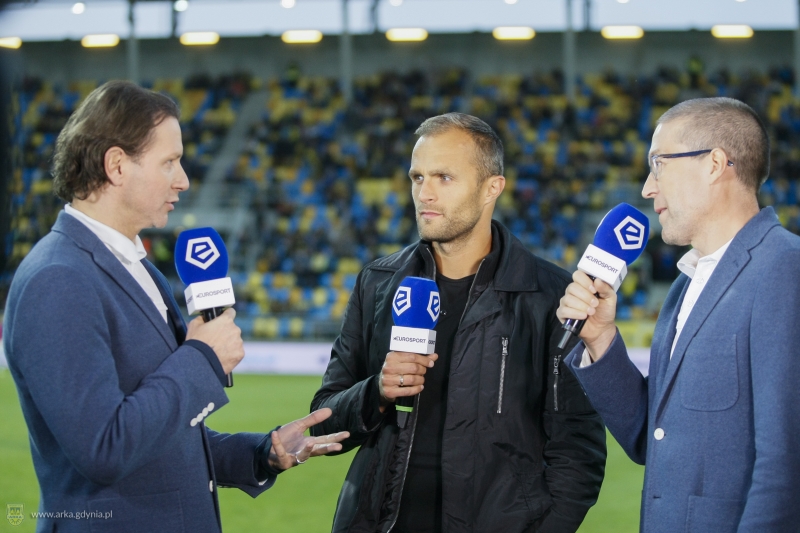 http://arka.gdynia.pl/images/galeria_zdjecie/big/arka-zaglebie_45_640dda8e1ad829b550d90225ce8496aa.jpg