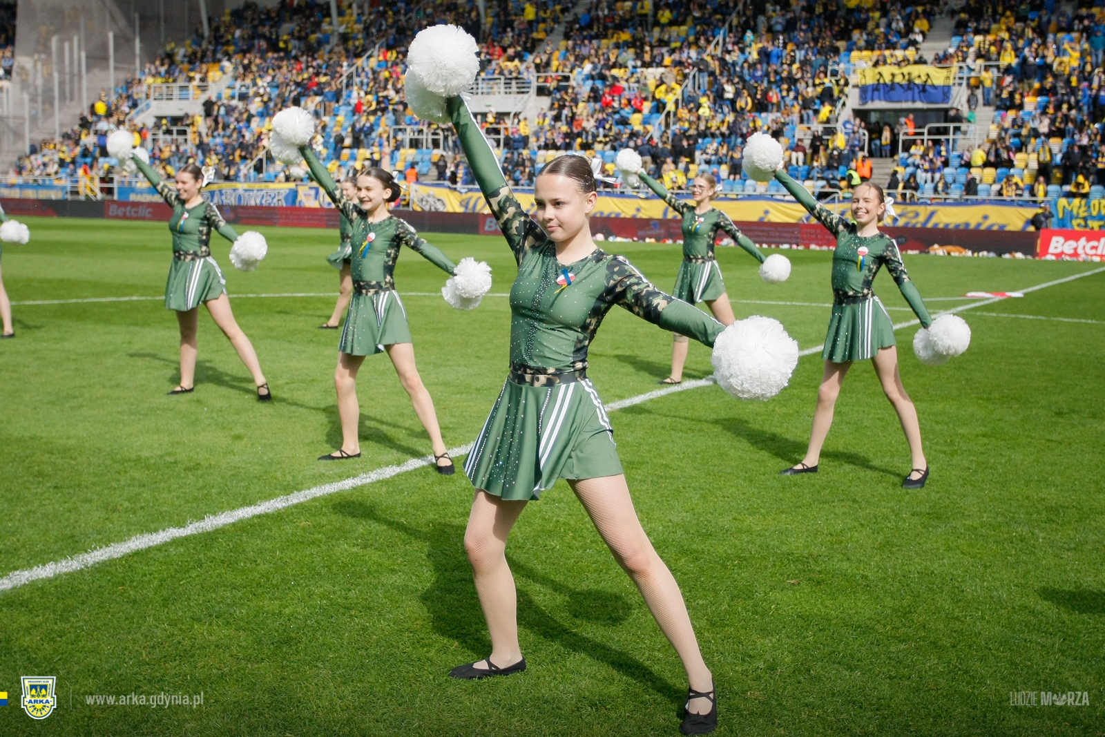 https://arka.gdynia.pl/images/galeria_zdjecie/big/bruk-bet_068_4fea19fbb535ffb8e8f79c527e6dabba.jpg