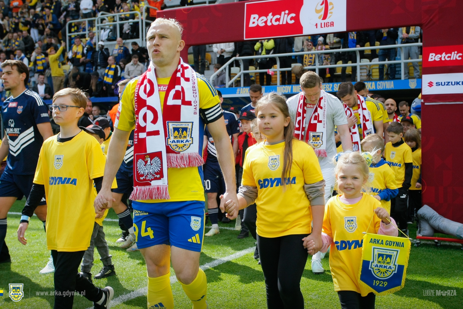 https://arka.gdynia.pl/images/galeria_zdjecie/big/bruk-bet_34_e442f1c24795a4cdae3c18bfdc10a87c.jpg