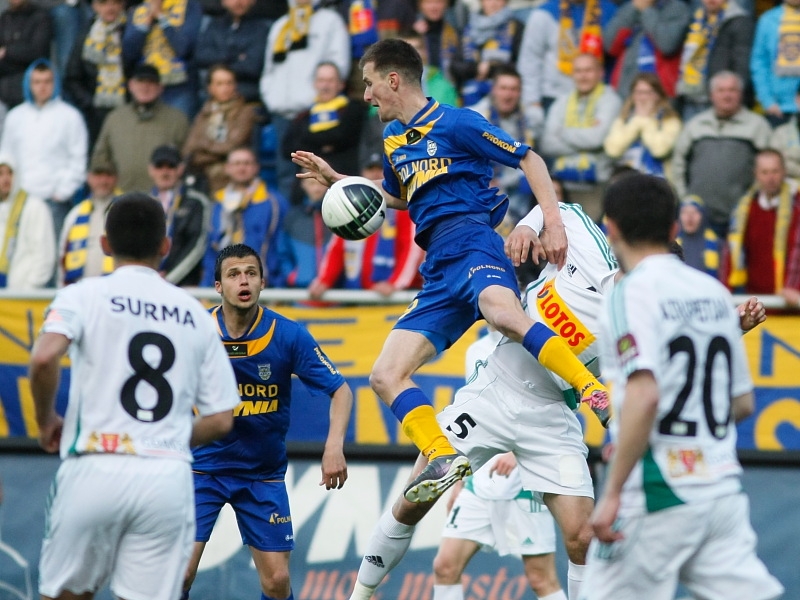 https://arka.gdynia.pl/images/galeria_zdjecie/big/derby_18_ac26162af194ed35cb0af410d70c098b.jpg