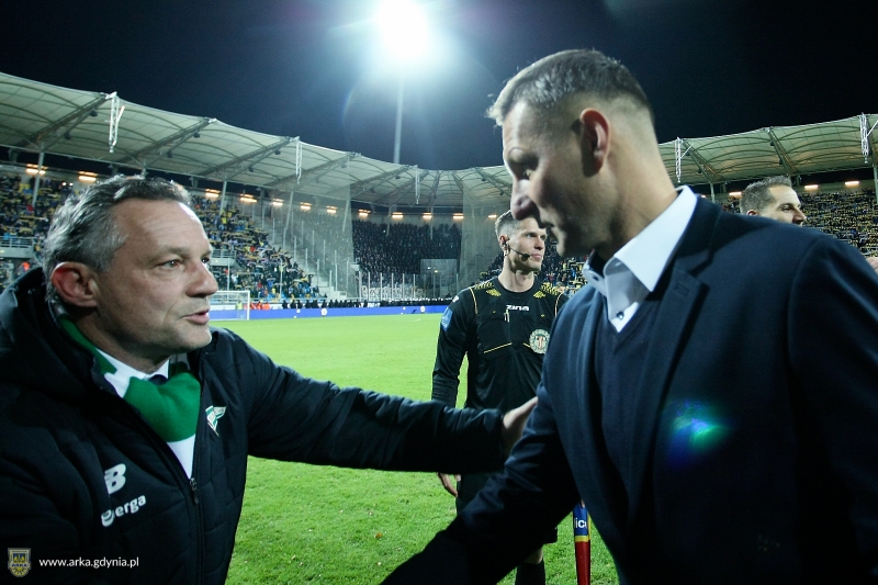 http://arka.gdynia.pl/images/galeria_zdjecie/big/gal_derby_013_b4228b29026f8b0b8f14147de4d455f5.jpg