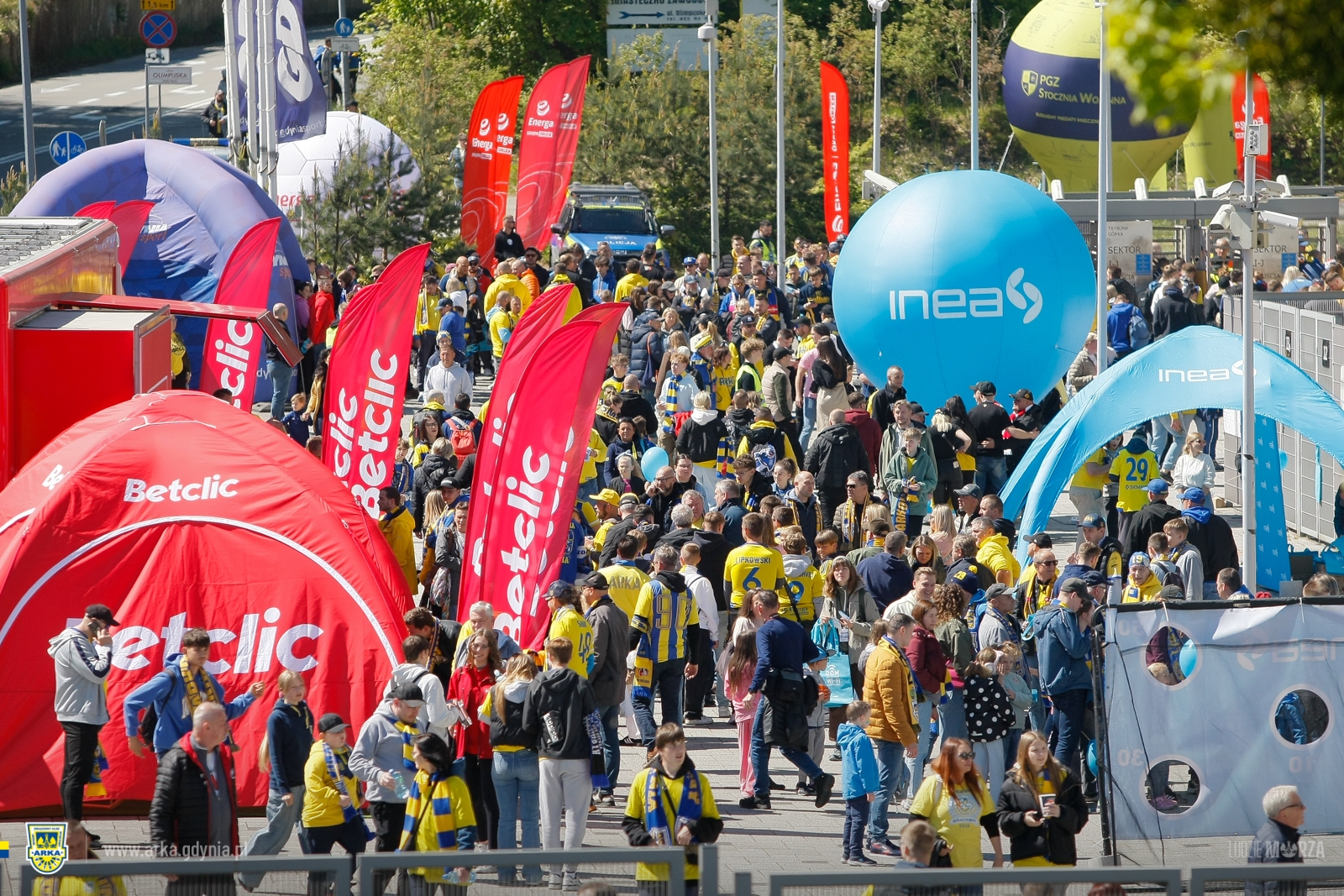 https://arka.gdynia.pl/images/galeria_zdjecie/big/gks_tychy_13_0a7f9791b42799d7e8344c761d9b961d.jpg