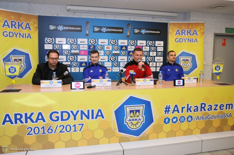 http://arka.gdynia.pl/images/galeria_zdjecie/big/konfa_termalica__03_2e9b195e01a9adf34b90566a4354e851.jpg