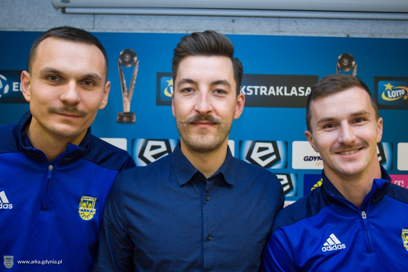 http://arka.gdynia.pl/images/galeria_zdjecie/big/konfa_termalica__12_22752ae18795e38664f1a591842accd2.jpg
