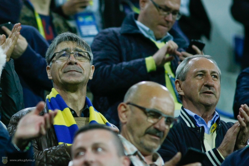 http://arka.gdynia.pl/images/galeria_zdjecie/big/korynt_02_59d8bbe4d40e60aeb17ea7f612ff92eb.jpg
