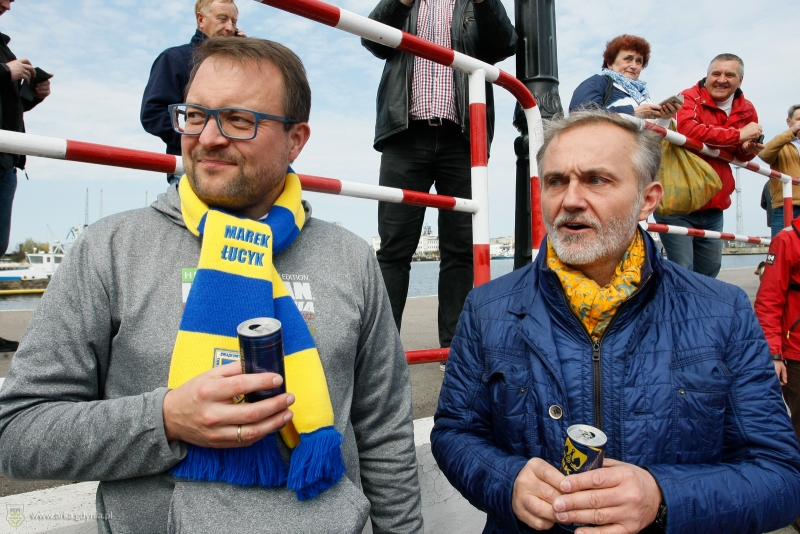 http://arka.gdynia.pl/images/galeria_zdjecie/big/pp_feta_gorka_04_65d4627cbc6e11ad6be1f96e8522f7d6.jpg