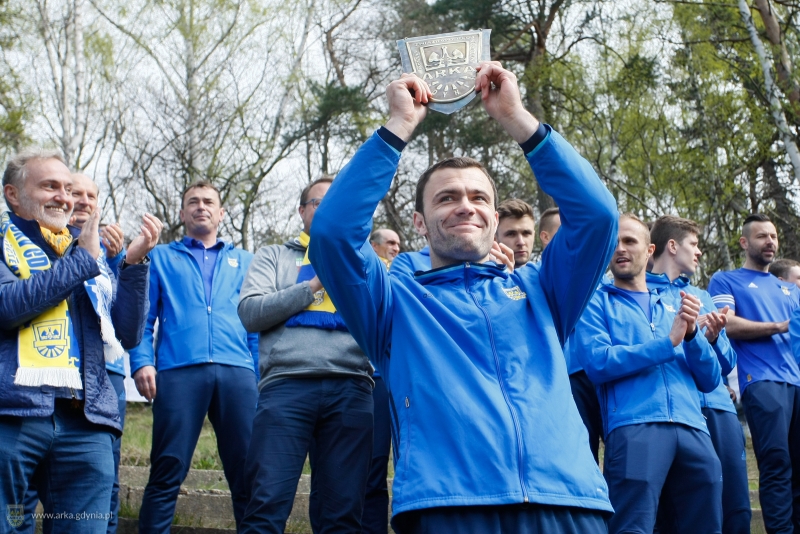 http://arka.gdynia.pl/images/galeria_zdjecie/big/pp_feta_gorka_40_47ff251ca1d46b33cb4f7da9f05ee617.jpg