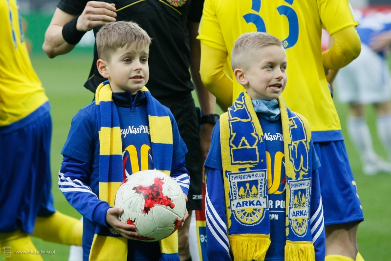 http://arka.gdynia.pl/images/galeria_zdjecie/big/pp_wigry_12_03030619de7fe86529de84edc209ec34.jpg