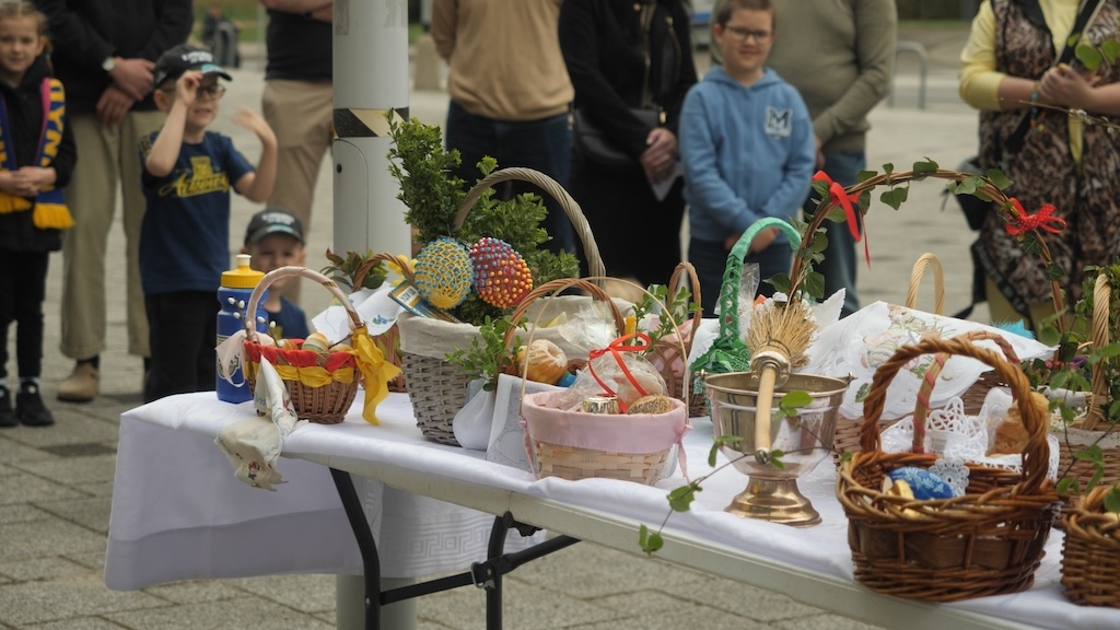 https://arka.gdynia.pl/images/galeria_zdjecie/big/swieconka_10_8e889a3d002d436c1c67b3a508ef05f5.jpg