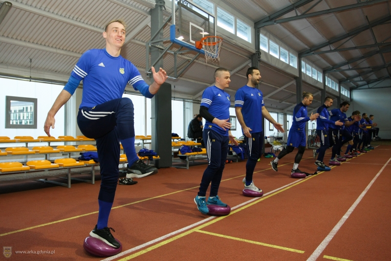 http://arka.gdynia.pl/images/galeria_zdjecie/big/tren_28.11_07_908fadb879d154c6720c921358d5f58d.jpg
