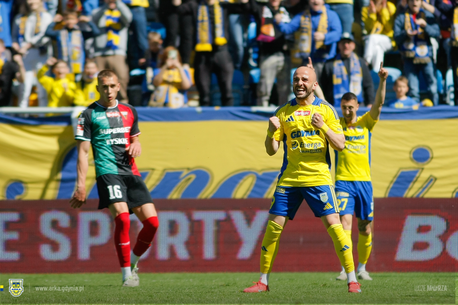 https://arka.gdynia.pl/images/galeria_zdjecie/big/tychy_03_1b105396e6166a0daac44efd37f41a92.jpg