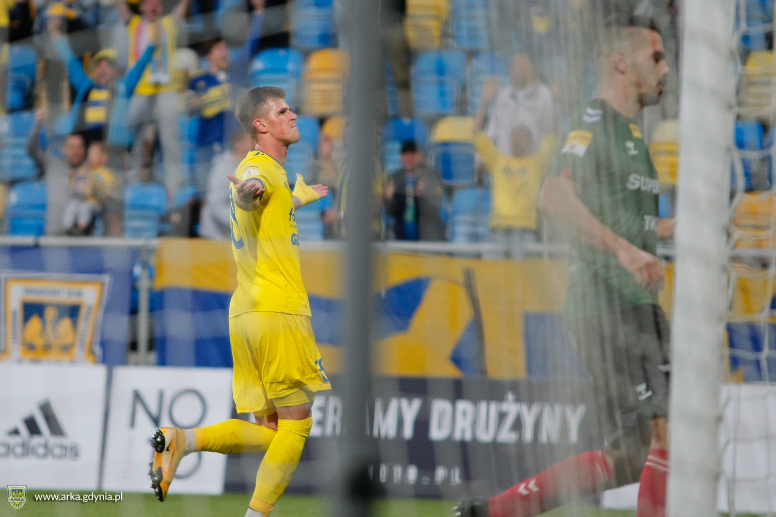 http://arka.gdynia.pl/images/galeria_zdjecie/big/tychy_28_99f646485d85832fdafd5c56fdee8206.jpg
