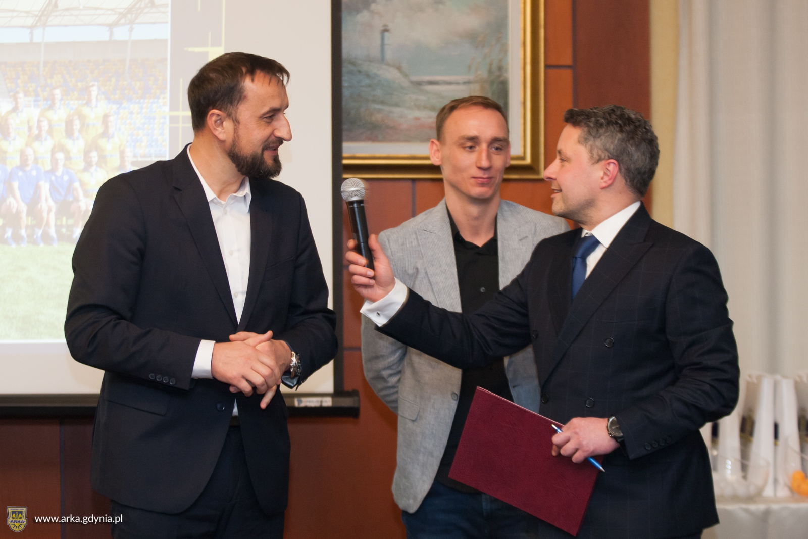 http://arka.gdynia.pl/images/galeria_zdjecie/big/wigilia_2018_28_c7d5dcc209882e6cba92ed018d5bd630.jpg